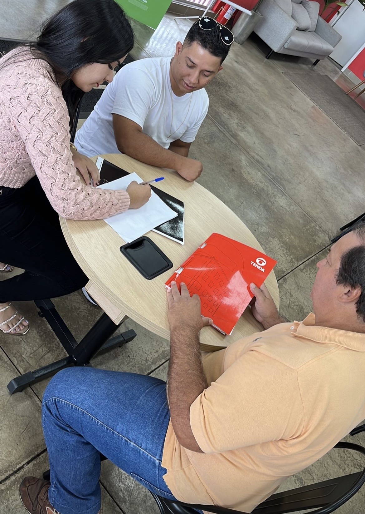Assinatura do contrato Tenda
