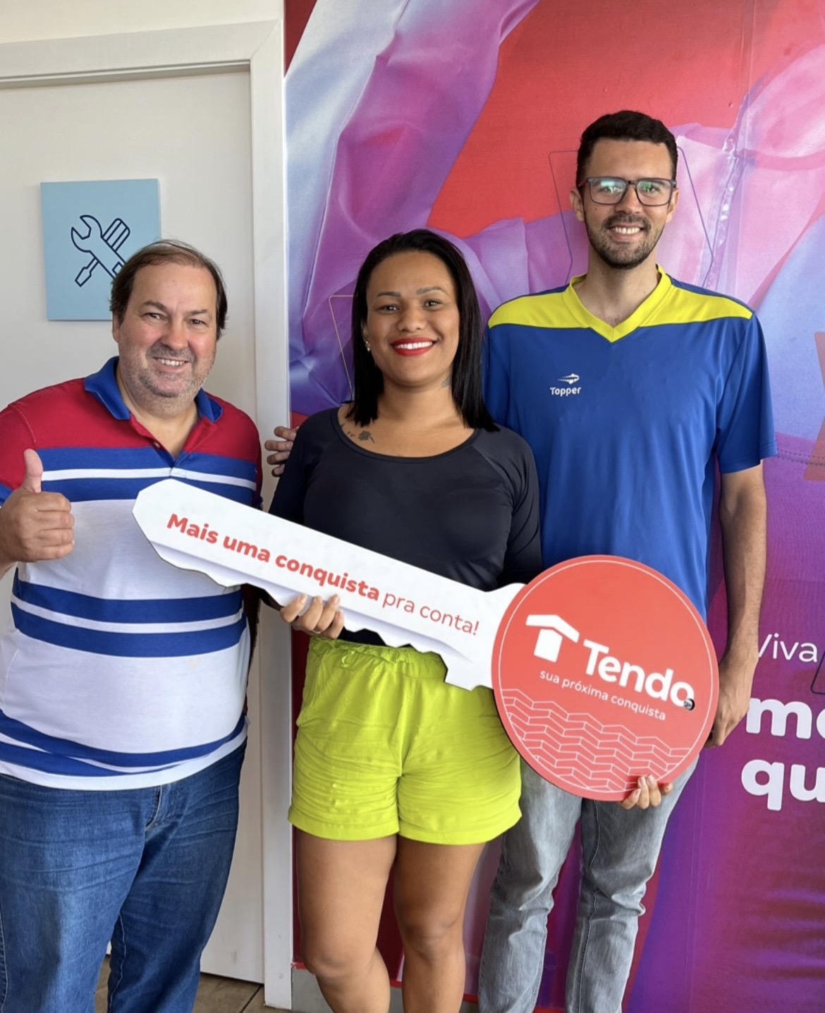 Família realizando o sonho da casa própria